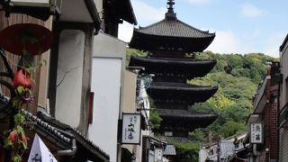 遠くに見える塔の風情が！