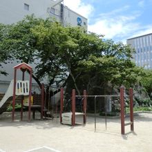 遊具などの施設