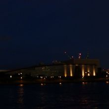 夜のガスの科学館