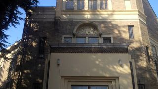 立って入る温泉