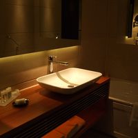 広々バスルーム