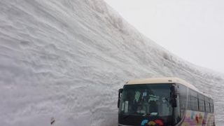 雪の大谷は見ものです！
