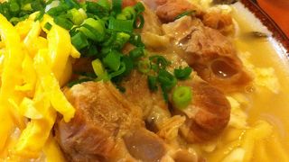 地元の方が多い有名そば屋さん