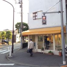 あっさりした外観