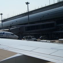 ２０１２年　到着後の機内から