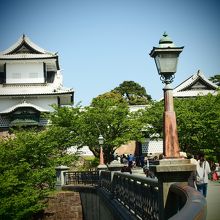 金沢城公園の石川門口