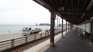 鎌倉高校前駅からのんびり眺める海