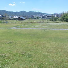 国分寺跡の遠景