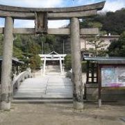 鶴羽根神社の弁財天