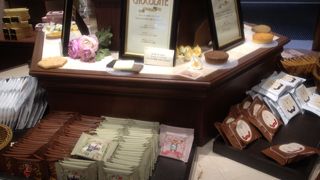 開店早々観光客の行列がある店