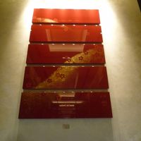 レセプションの後ろは、輪島塗の額が飾ってある