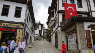 チャルシュ広場周辺が・・・