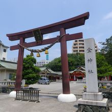 金公園側の鳥居