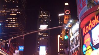 ニューヨークに来たら必ず行こうタイムズスクエア！