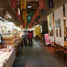 日本初の仲卸業者の販売店