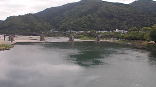 河畔のサイクリングもお勧めです