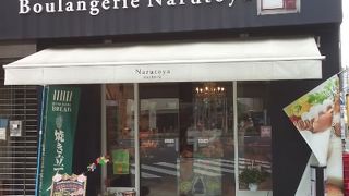 小さいけどおしゃれな店舗です