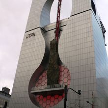 難波駅近くの複合レジャー施設、ナンバヒップス