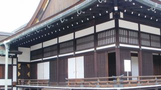 事前手続きで内部も見学できる！