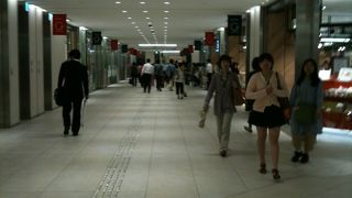 全国ご当地銘品フロア「ＫＩＴＴＥ ＧＲＡＮＣＨ&Eacute;（キッテ グランシェ）」