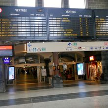 ゲント・セント・ピータース駅のコンコース