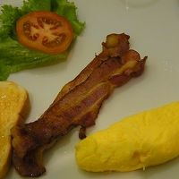 オムレツ＆ベーコン