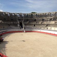 闘技場内