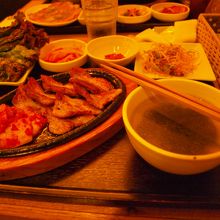 ランチのサムギョプルセット