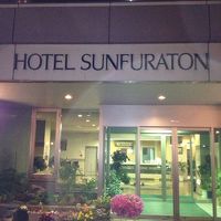 ホテルのエントランス写真です