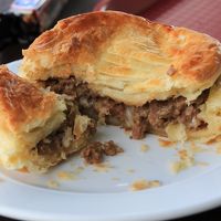 カフェのミ―トパイは絶品！