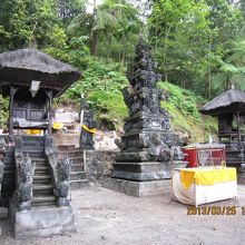 寺院の境内