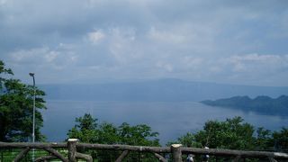 有名な十和田湖展望台