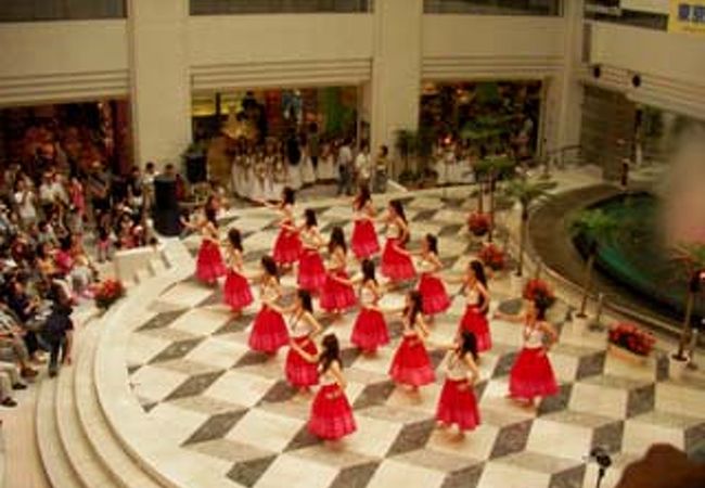７月に池袋駅の周辺で行われるイベントです