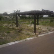 防波堤を乗り越えて津波が流しさった東宮浜