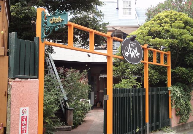 洋館風の一軒家レストラン