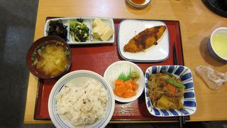 松江西津田食堂