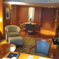 入り口に向かって