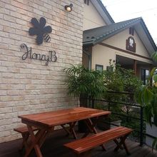 カフェとハチミツ店