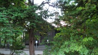 北海道大学の南側にある