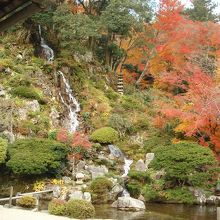 松平不昧命名「岩浪の滝」
