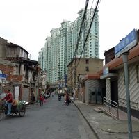 ホテルを出てすぐ左を撮ったもの。