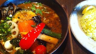 かなりの行列なので、オープン直後に行くことをおすすめ