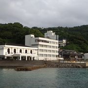 温泉だけじゃない！海水浴も海鮮グルメも楽しめます