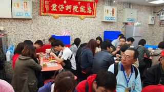 士林市場の一画にある