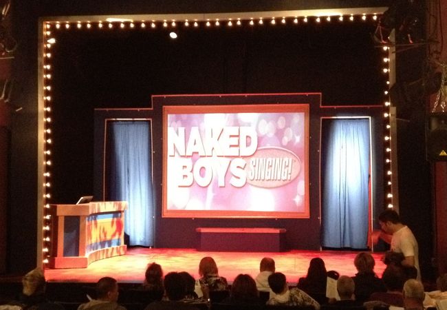 爆笑!ネイキッドボーイズシンギング1時間半のスッポンポンショー/コメディ