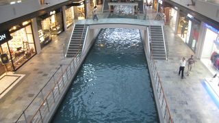 とにかく広い！