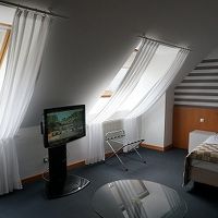 最上階の半屋根裏部屋（天井が低いということはないです）