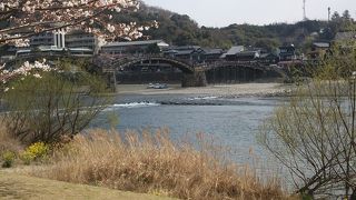 何度見てもきれいな橋