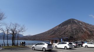 日光を代表する風光明媚な中禅寺湖