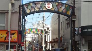 商店街が大きく広がっています